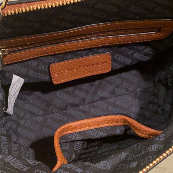 **SOLD** Steve Madden Bag - Picture 4 of 5